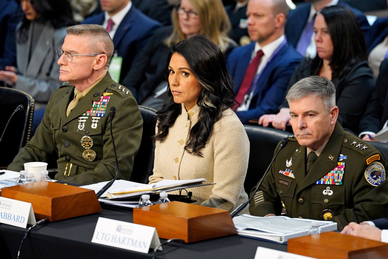 Тулси Габбард и генералы из военных разведслужб на слушаниях в Сенате США по теме «Изучение глобальных угроз», 18 марта 2026 г.