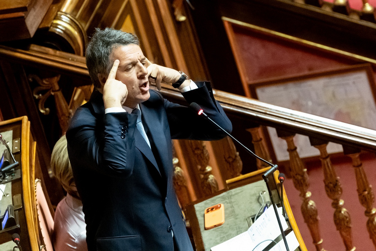 Председатель партии Italia Viva Маттео Ренци по-итальянски эмоционален.