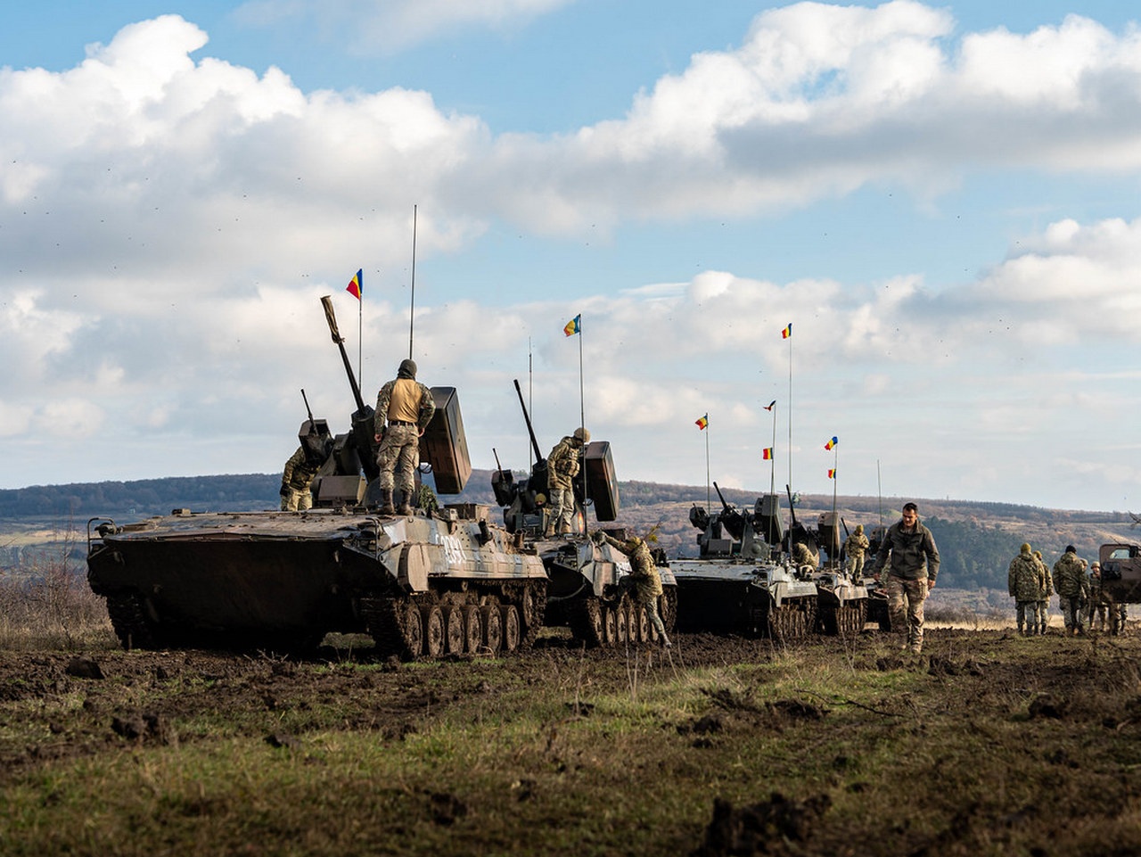 Боевая машина пехоты MLI-84 была разработана в Социалистической Республике Румыния на основе советской БМП-1.