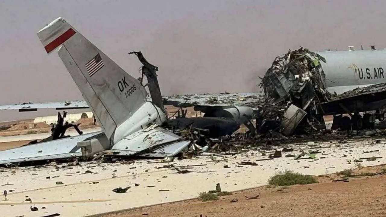 Cамолёт дальнего радиолокационного обнаружения и управления E-3G Sentry был уничтожен на авиабазе принца Султана в Саудовской Аравии.