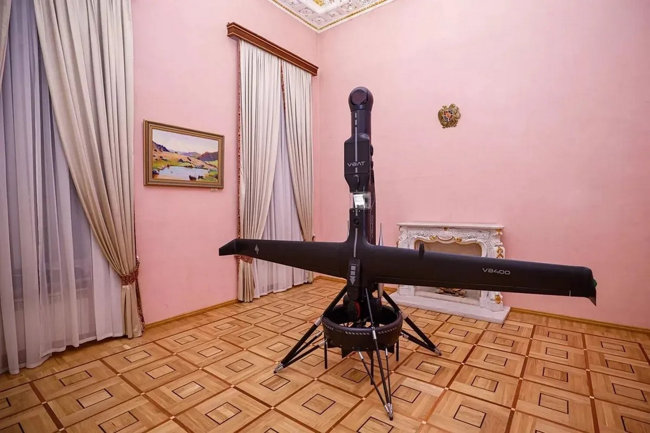 По итогам визита Джей Ди Вэнса США подтвердили поставку Армении разведывательных дронов типа V-BAT на сумму 11 млн долларов.