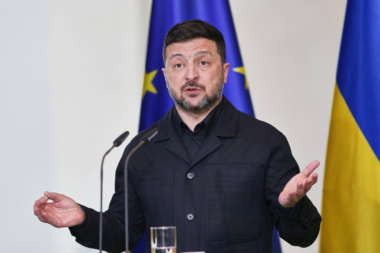 Киевский актёр опять остался без денег.