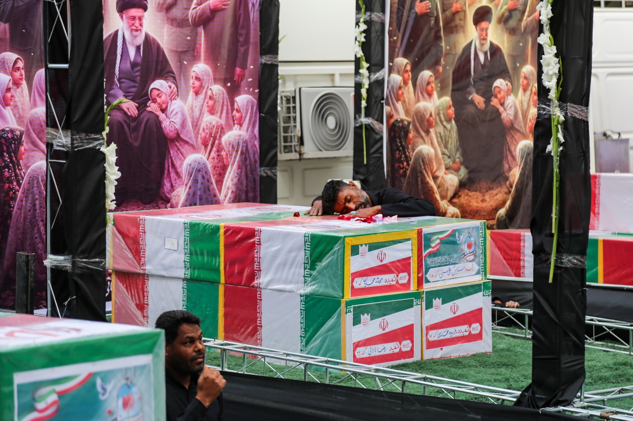 Похороны детей, погибших во время удара по школе в Минабе.