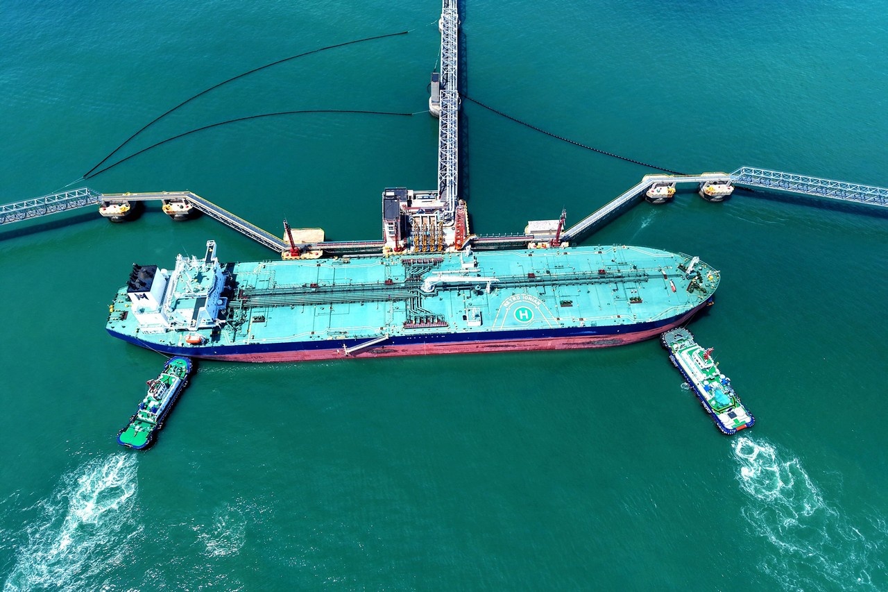 Пока танкеры заблокированы в Персидском заливе, цены на топливо будут расти.