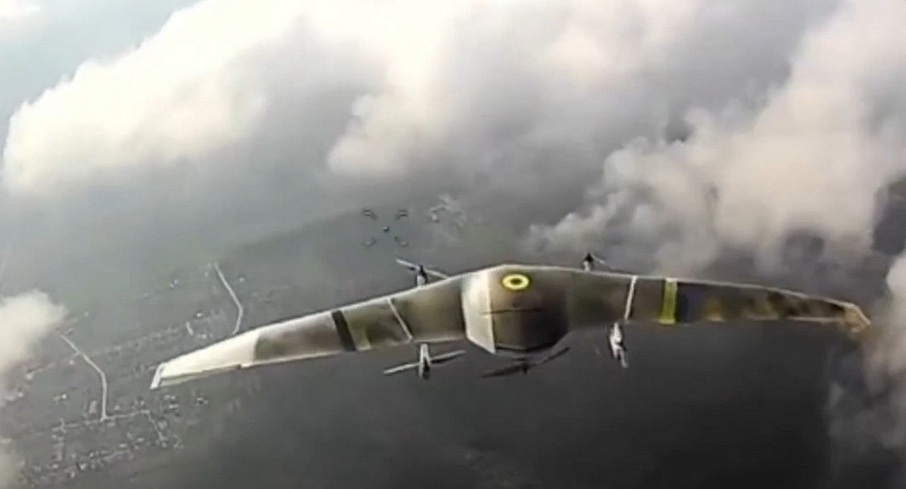 Операторы войск беспилотных систем группировки войск «Запад» уничтожили разведывательные БПЛА в Харьковской области.