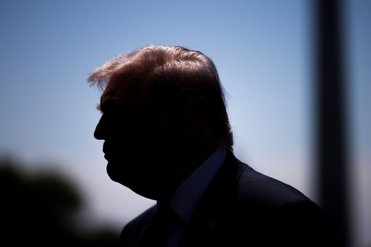 Дональд Трамп взвалил на себя тяжёлую ношу и, похоже, не рассчитал сил.