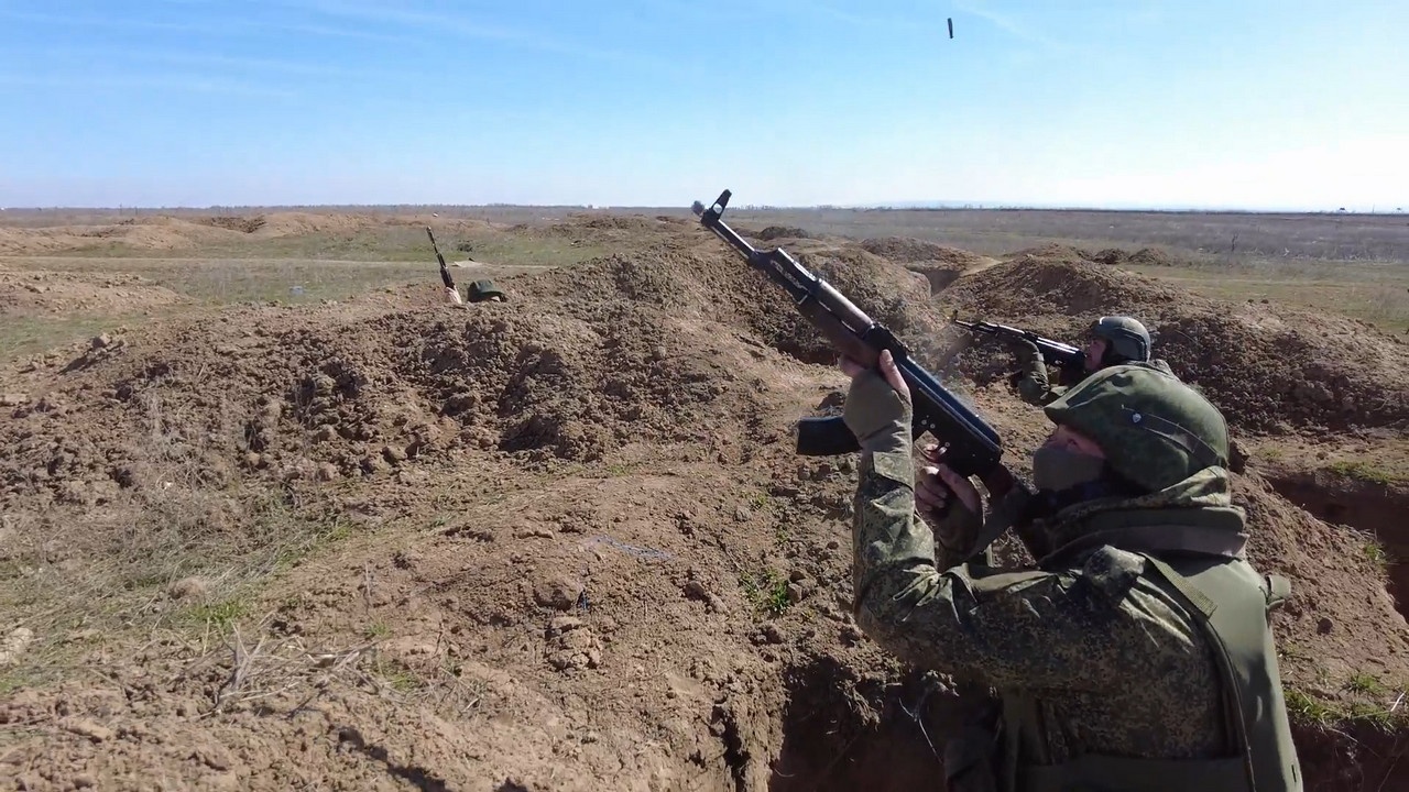 Военнослужащие ЮВО освоили навыки противодействия БПЛА противника.