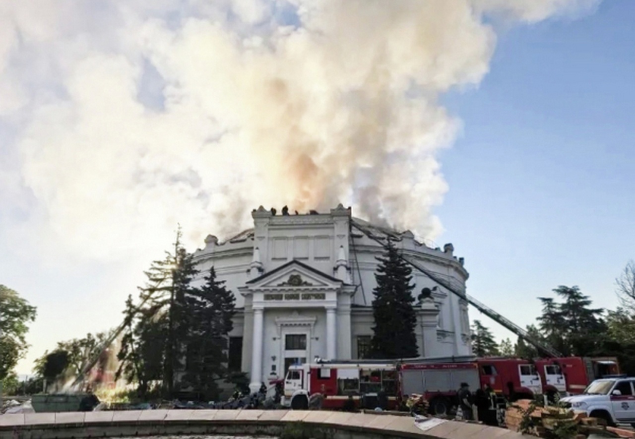 Последствия удара по зданию панорамы «Оборона Севастополя 1854-1855 гг.».