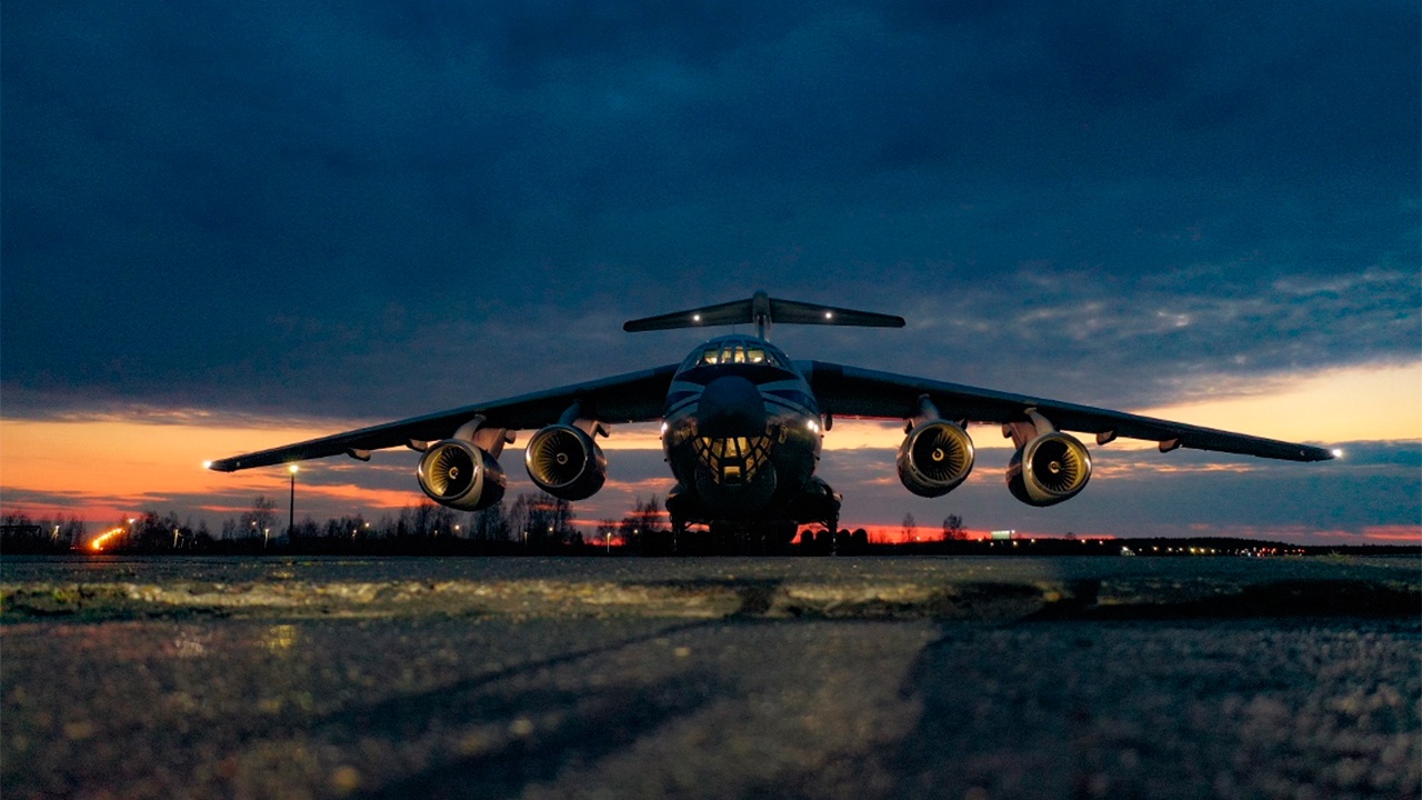 Bright smile from Il 76MD. 2021 ЭНЦИКЛОПЕДИЯ ВОЕННОЙ АВИАЦИИ ВКонтакте