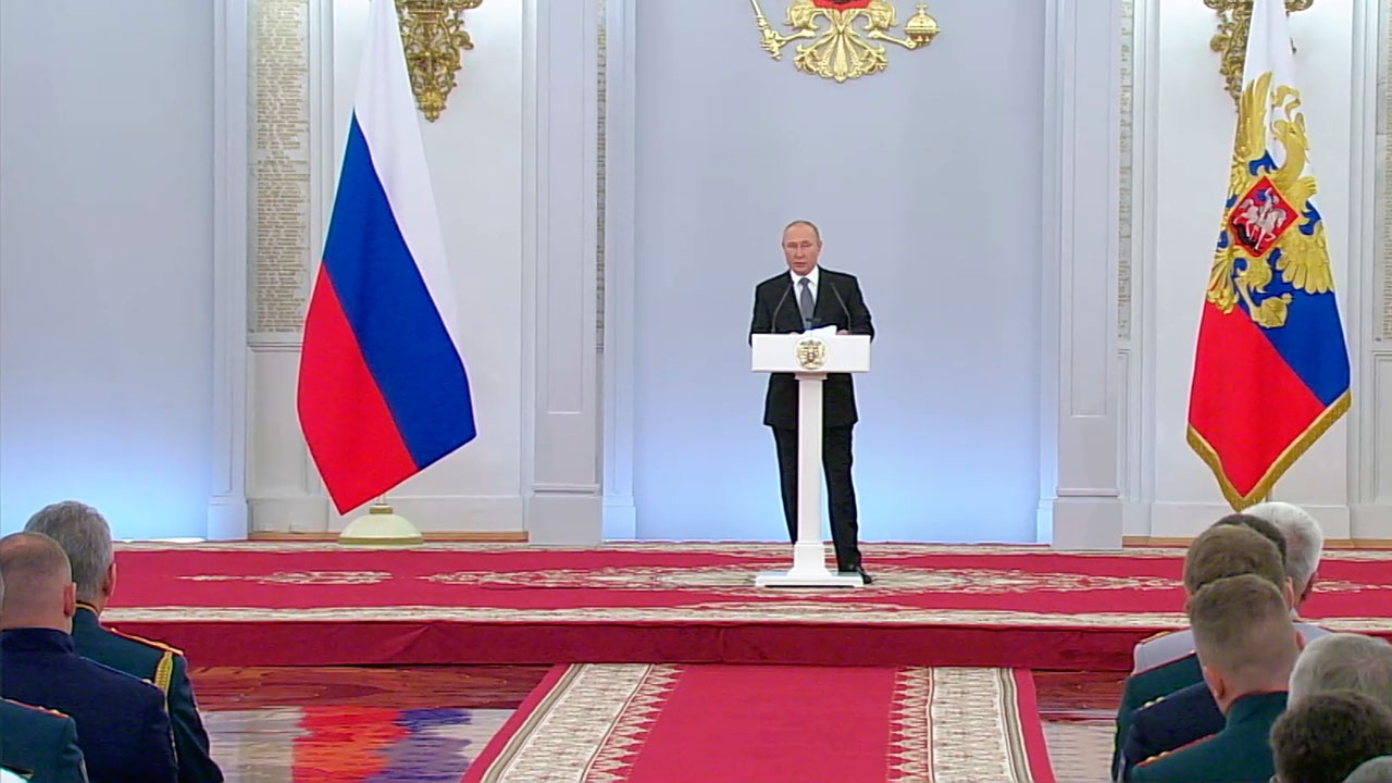 Экстренное совещание в кремле сегодня. Встреча президента с выпускниками военных вузов 2022