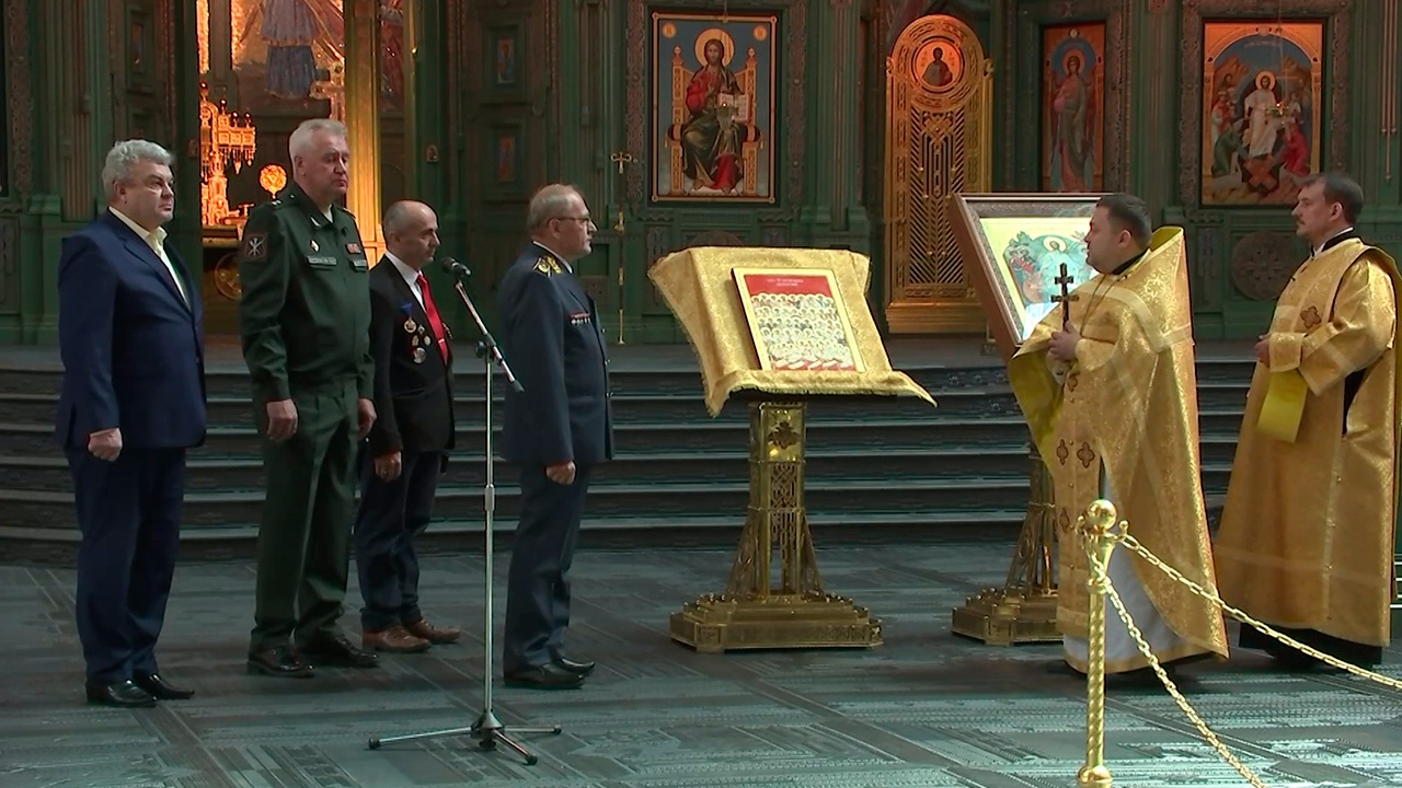 Фото путина в храме минобороны Сербские ветераны передали икону "Ясеновацких новомучеников" Главному храму ВС Р