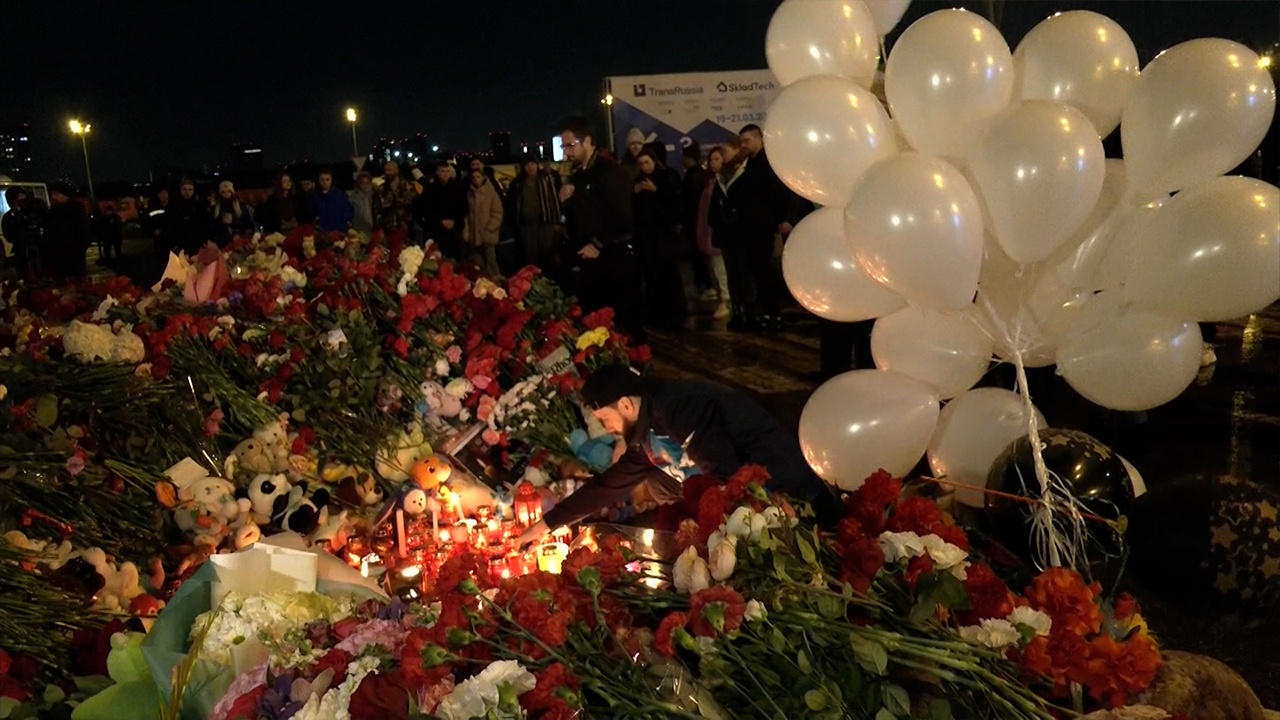 Жители Краснодара почтили память погибших при атаке БПЛА