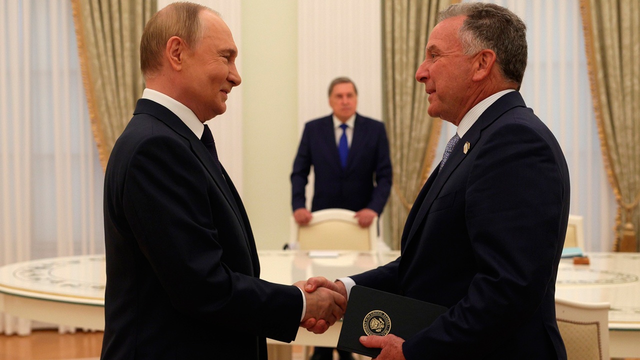 Путин начал встречу с Уиткоффом и Кушнером в Кремле