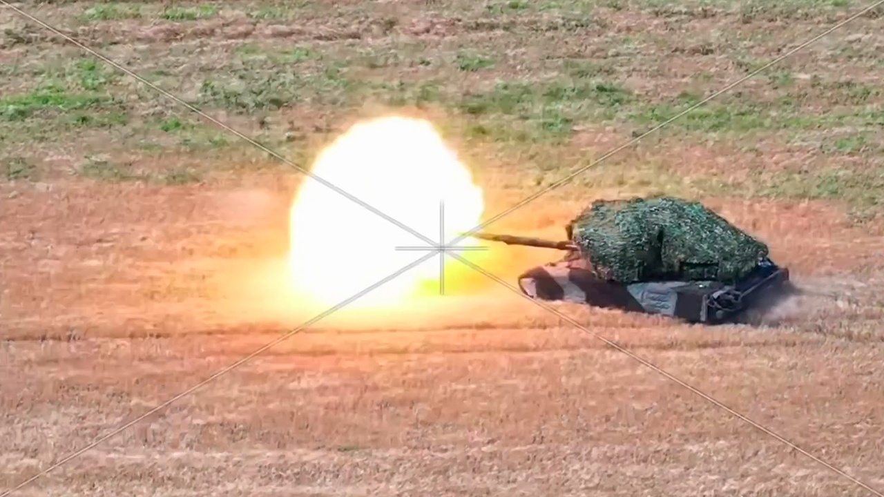 Минобороны показало кадры боев за Озерное в Харьковской области