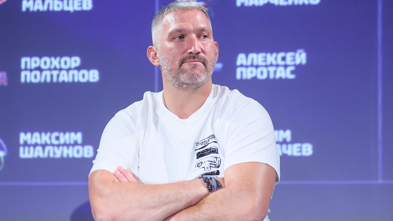 В Кремле не стали комментировать критику Овечкина в США из-за видео