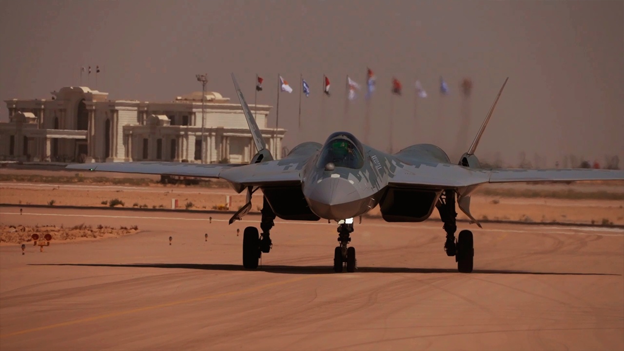 Су-57Э совершил сверхдальний перелет в Египет с внутренними баками