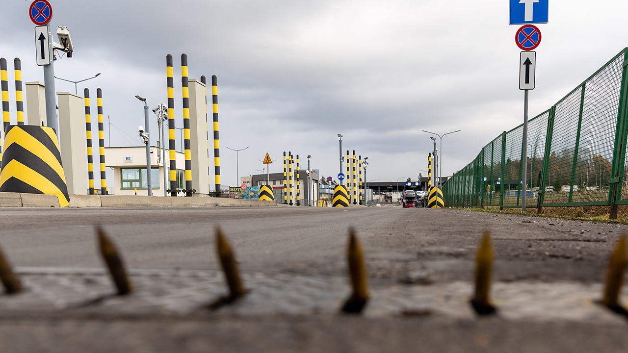 Польша перевела шесть КПП на границе с Украиной в повышенную готовность