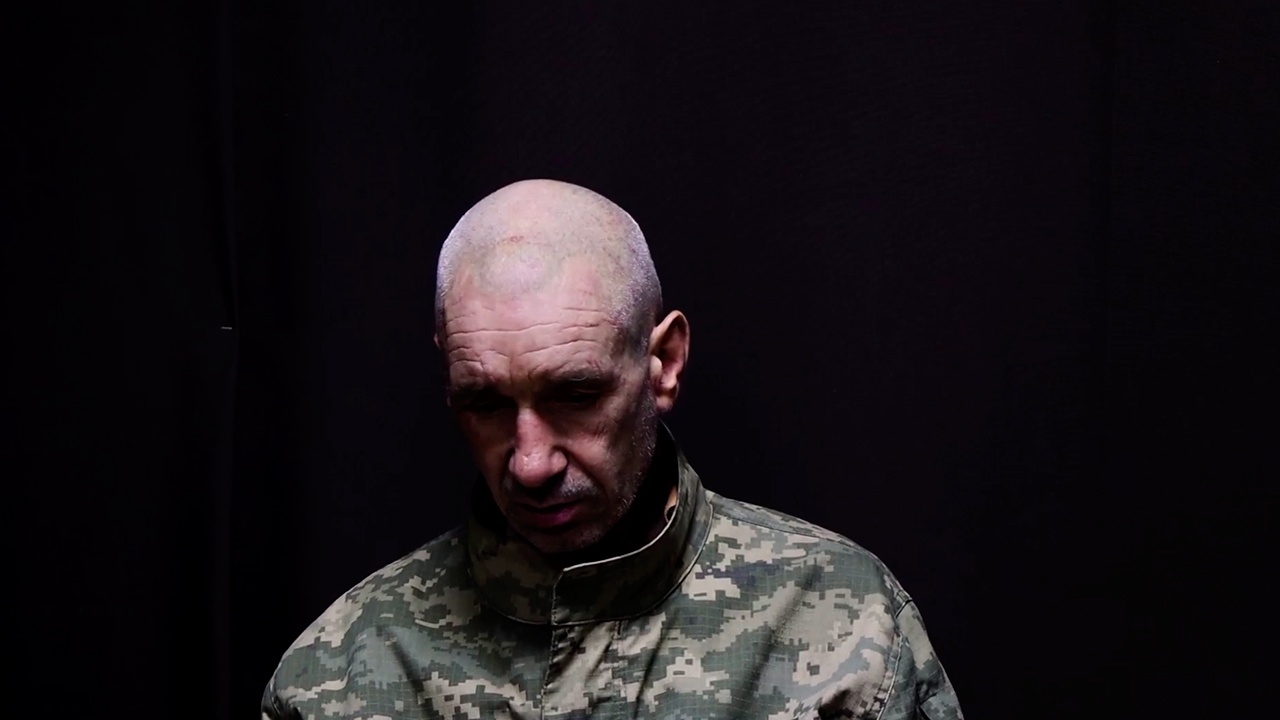 Пленный украинец Шарий рассказал о расстреле командира сослуживцами