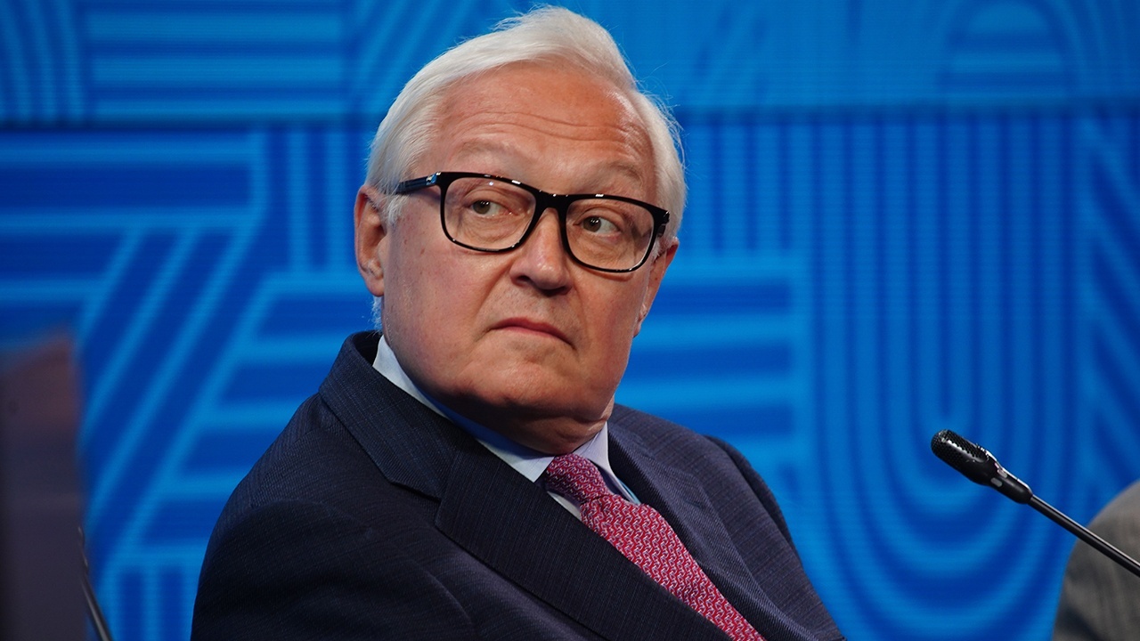 МИД назвал согласие Украины на полное прекращении огня очередной уловкой