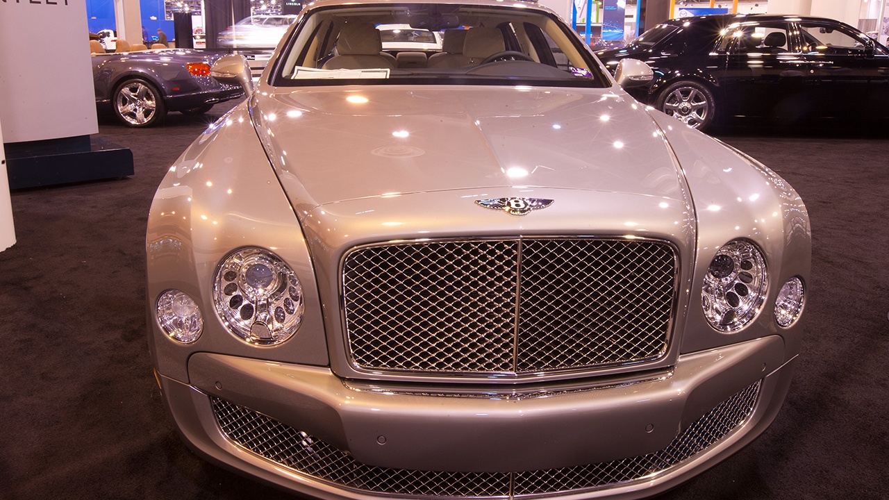 Bentley королевы Елизаветы II выставят на аукцион