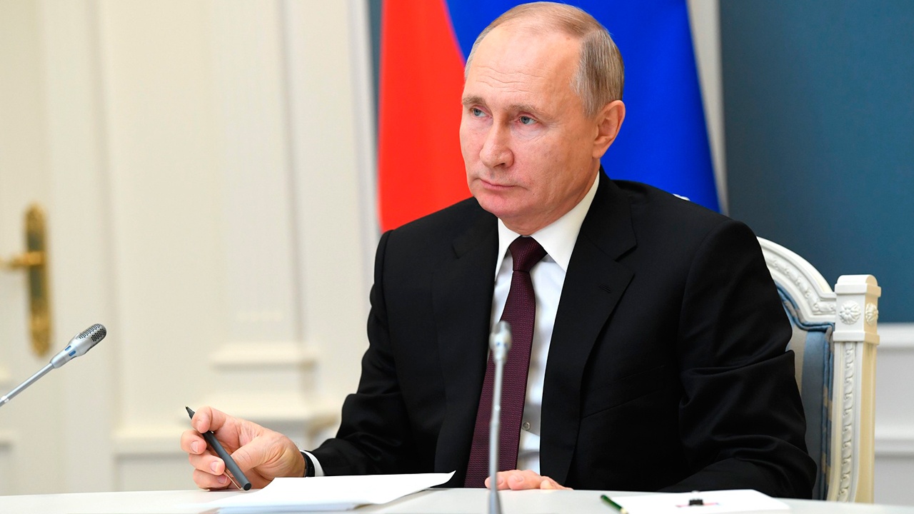 Путин присвоил почетное наименование «гвардейский» полку и бригаде ВС РФ