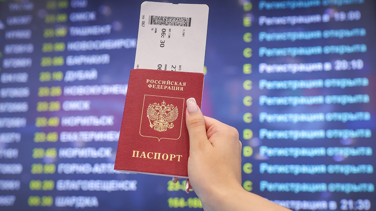 В МВД назвали страны, которые можно посетить по паспорту РФ
