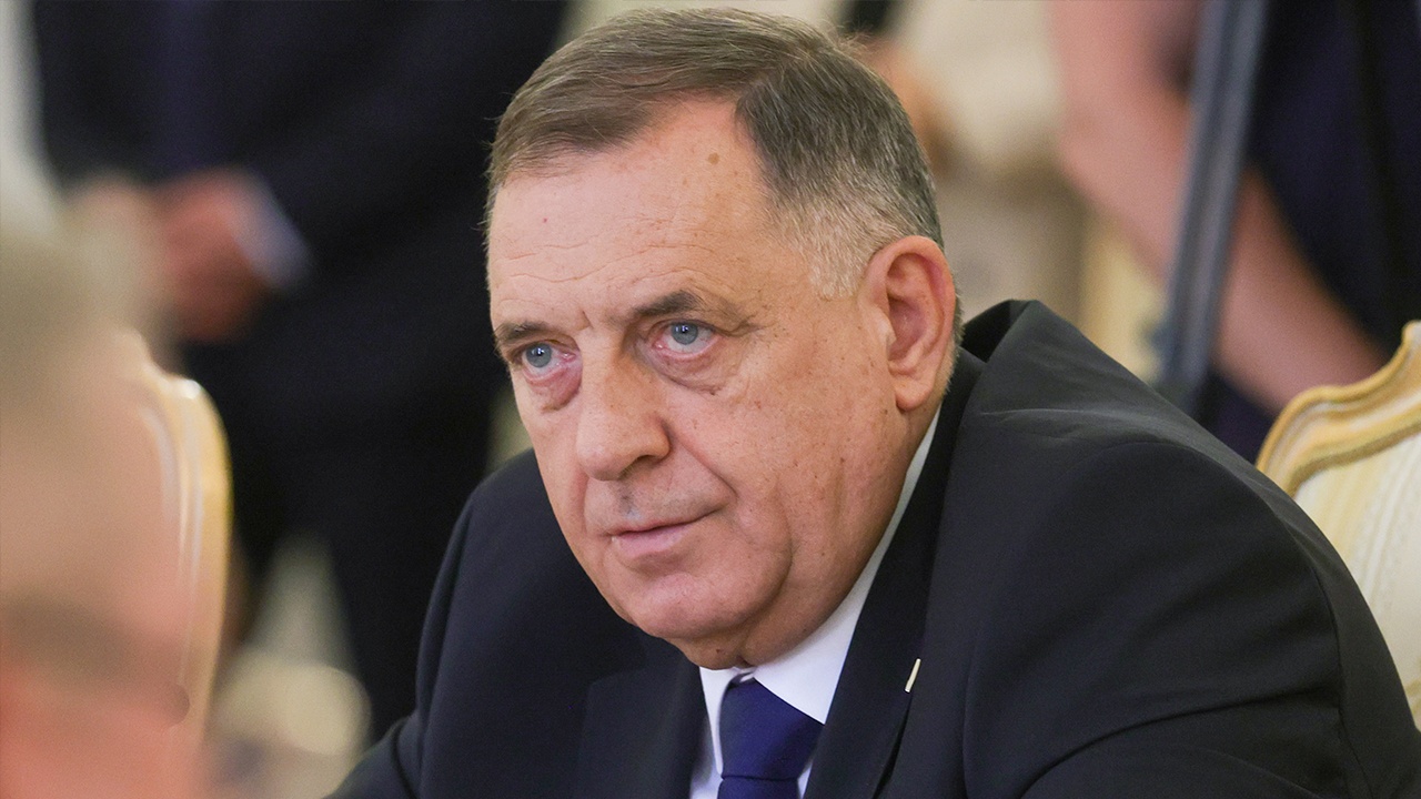 Додик объявил о победе своей партии на выборах и поблагодарил Путина