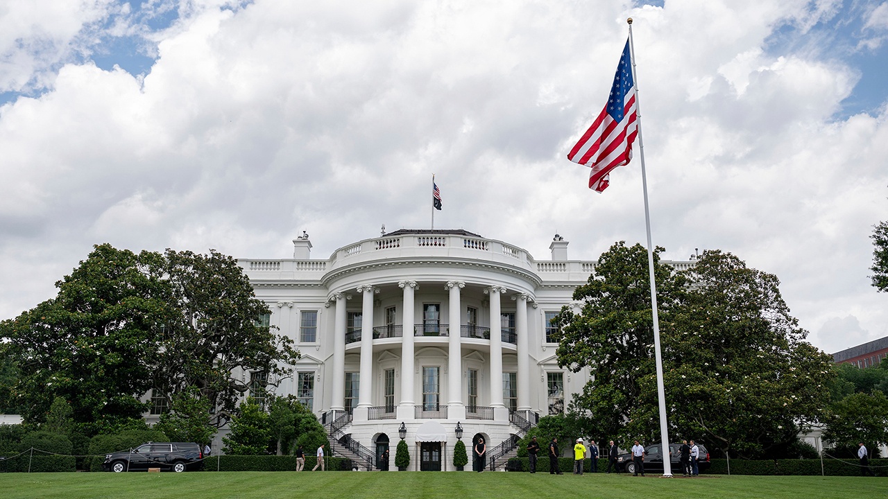 Трамп: США готовы помочь РФ в связи со случаем пневмонии в Иркутской области
