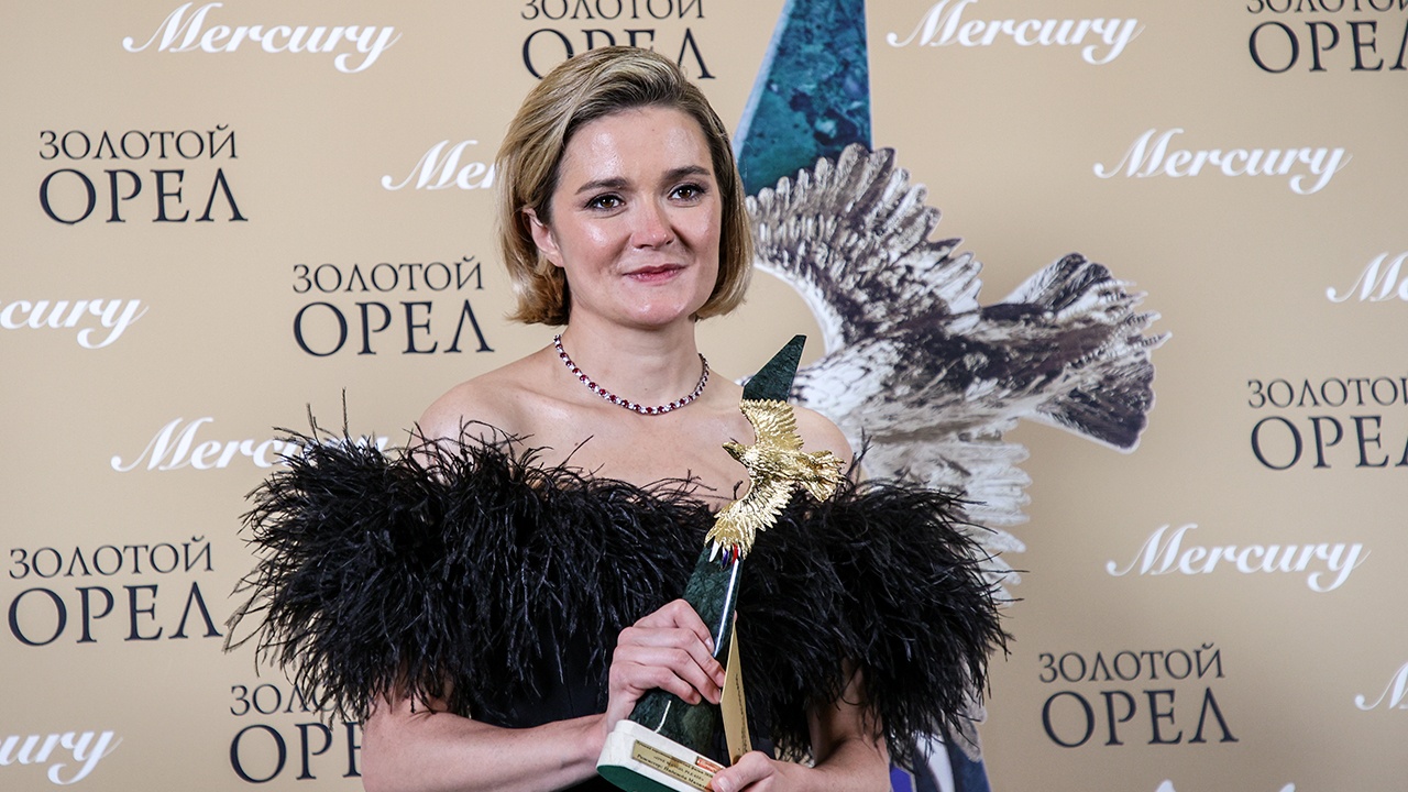 Надежда Михалкова тайно вышла замуж за губернатора ХМАО и родила ребенка