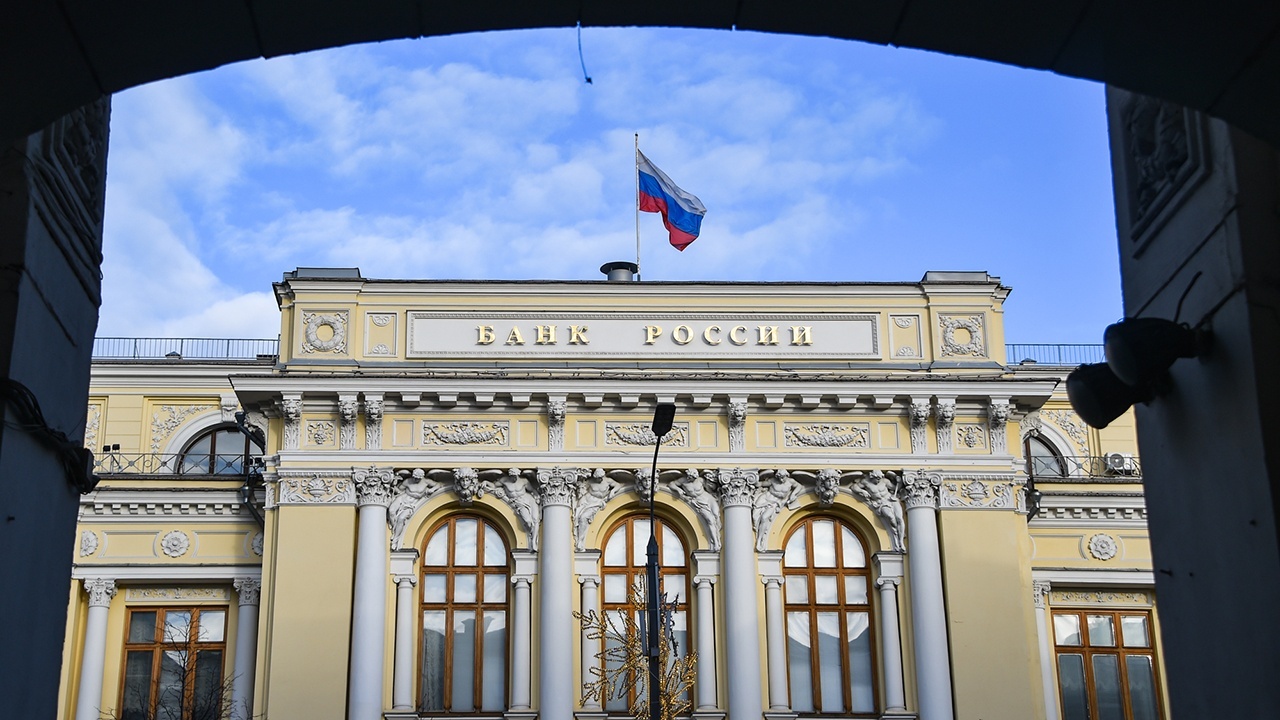 Минфин в пять раз нарастит покупку валюты и золота