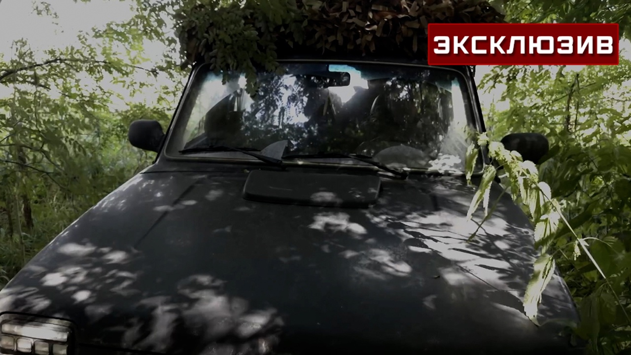 Пенсионерка проехала тысячу километров, чтобы передать саперам «Ниву»