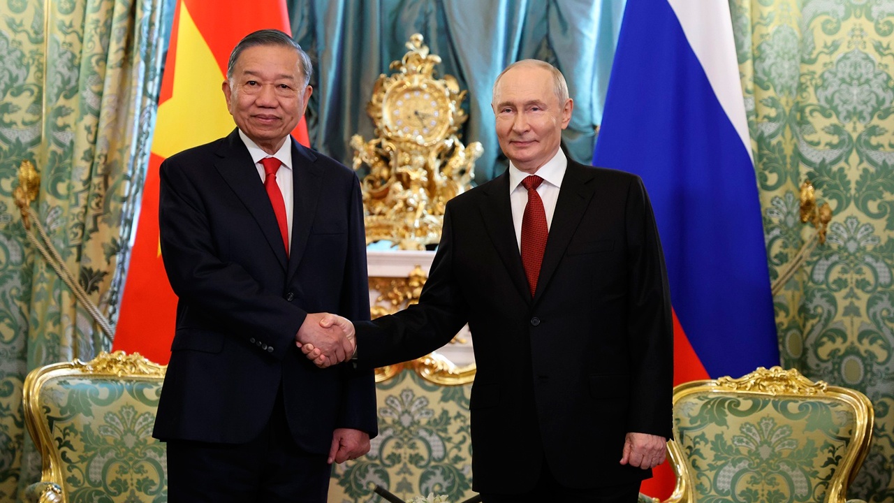 Путин ввел безвиз для граждан Вьетнама до 15 октября 2027 года