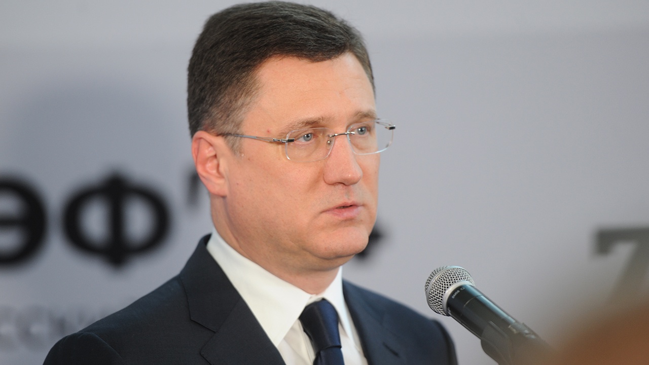 Новак сообщил, что Киев нанес удары по двум НПЗ в России