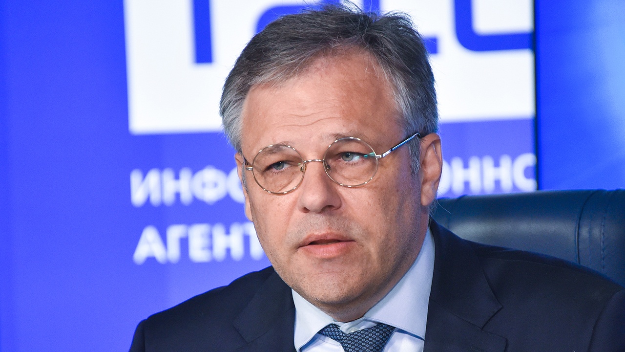 Мирошник: Зеленский поехал в Лондон, оставив Киев без света