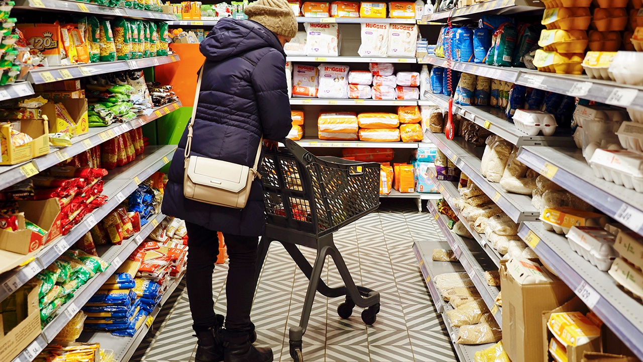 Россияне начали чаще покупать полуфабрикаты и продукты на один раз