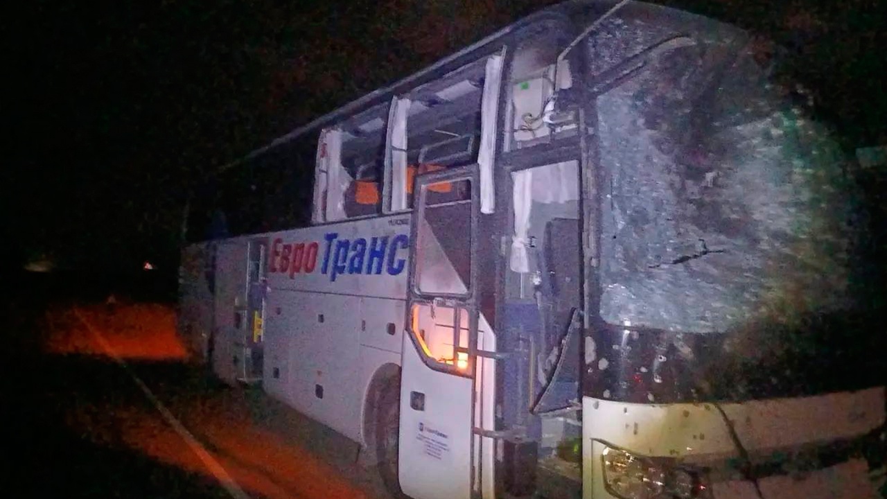 Три человека пострадали из-за атаки ВСУ по рейсовому автобусу Москва - Мелитополь