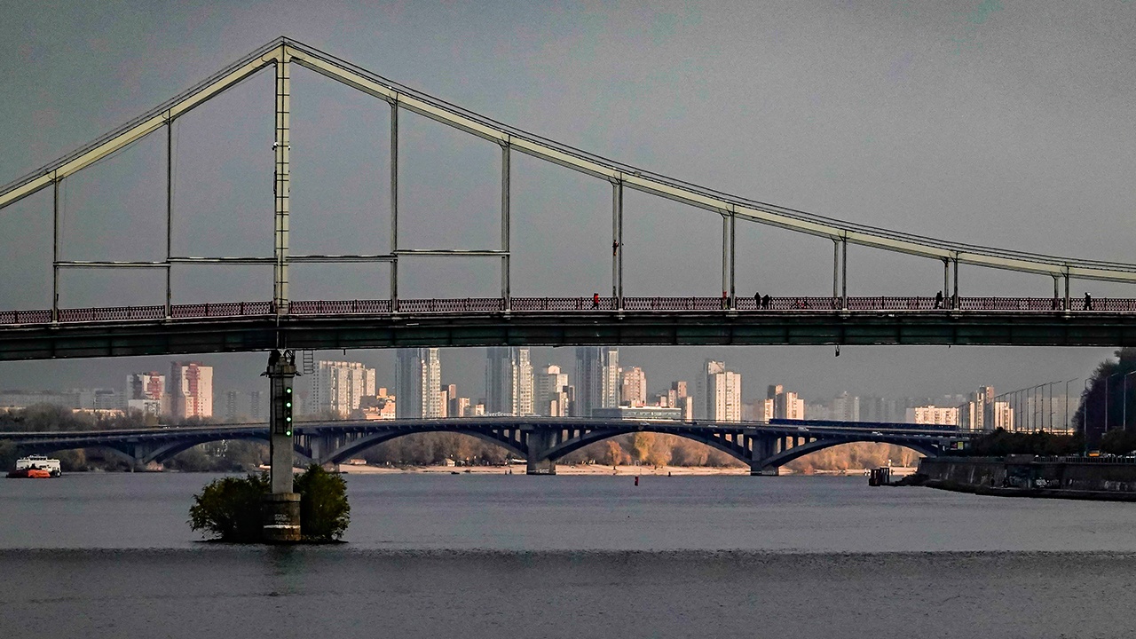 В Киеве построят водные переправы через Днепр за $21,8 млн