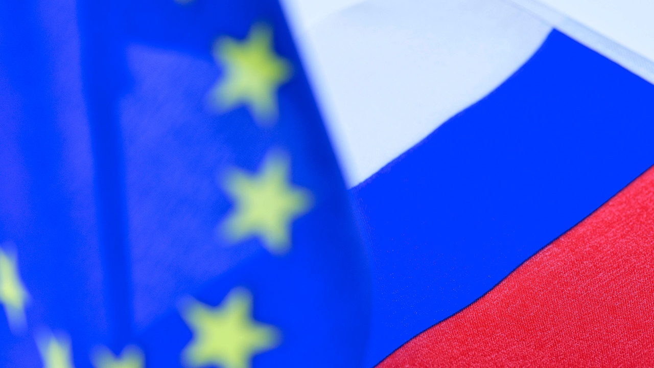 Песков заявил о необходимости поддерживать желающих диалога с РФ