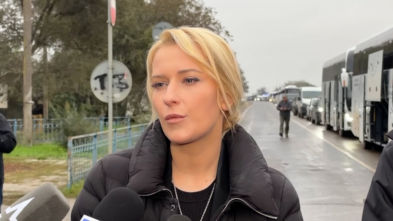 Лантратова: в колонну вошли 25 автобусов на минимум 750 мест