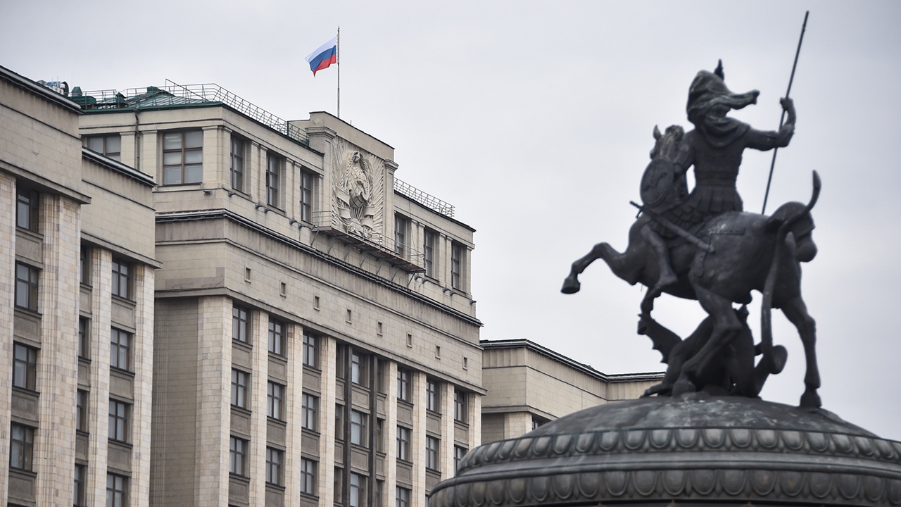 Володин: расширится перечень нарушений, за которые мигрантов выдворят