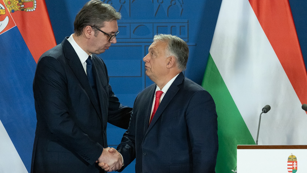 Вучич и Орбан заявили о планах вернуться в политику